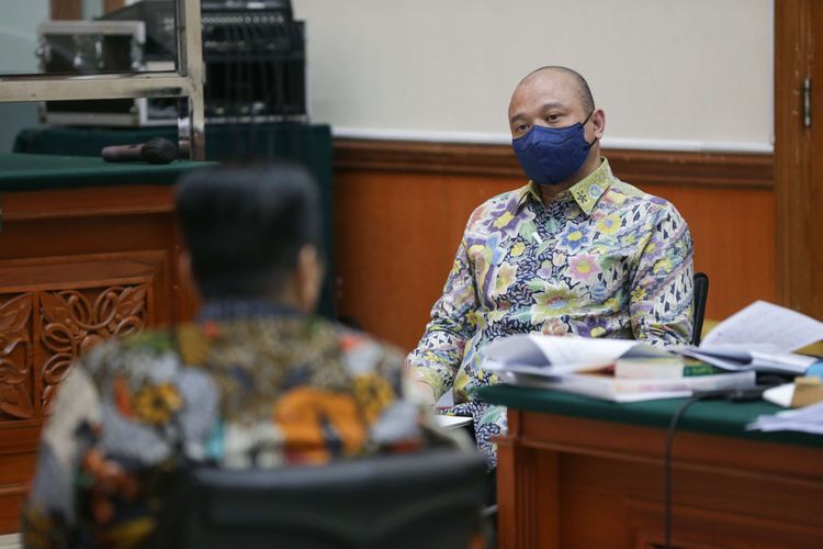 Foto stok: Terdakwa kasus peredaran narkotika jenis sabu Irjen Teddy Minahasa menjalani sidang di Pengadilan Negeri Jakarta Barat.