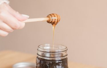 5 Manfaat Madu untuk Wajah yang Jarang Diketahui, Salah Satunya ...