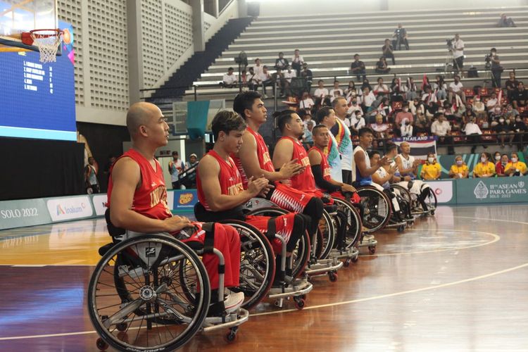 Suasana jelang laga basket 3x3 kursi roda Indonesia vs Thailand dalam ajang ASEAN Para Games 2022 di Sritex Arena, Solo, Sabtu (30/7/2022).