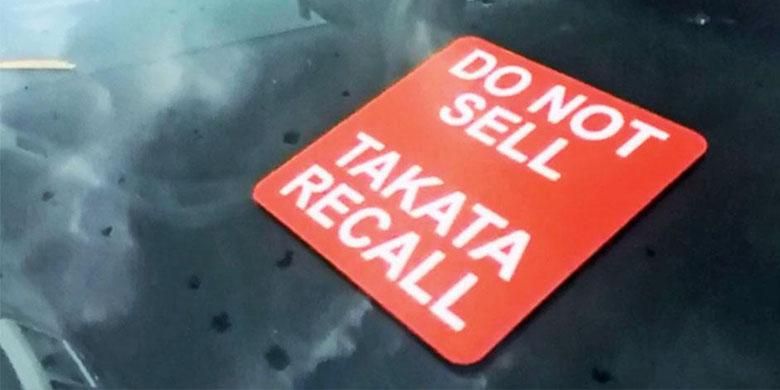 Pelarangan menjual mobil yang terkena recall.