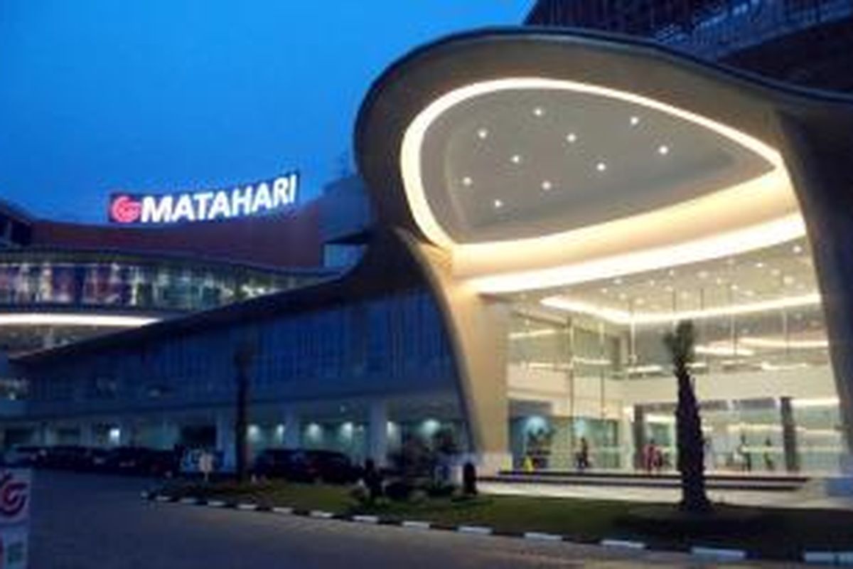 Gerbang utama pusat belanja, Big Mall, Samarinda, Kalimantan Timur.