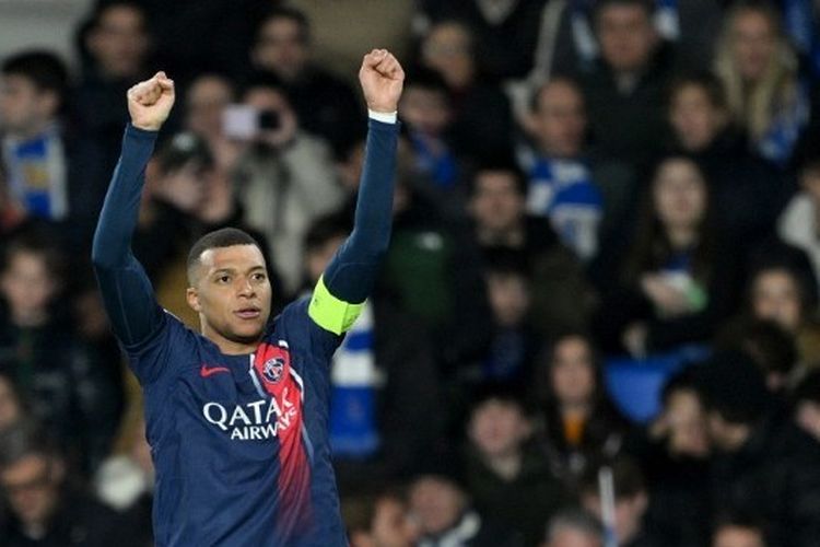 Selebrasi bomber Paris Saint-Germain, Kylian Mbappe, seusai membobol gawang Real Sociedad pada pertandingan kedua babak 16 besar Liga Champions di Reale Arena pada Selasa (5/3/2024).