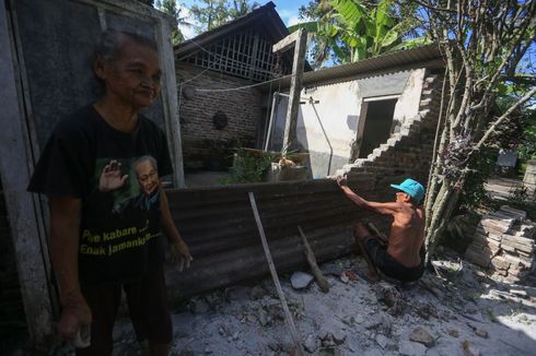Sultan Minta Warga Gotong Rotong dalam Penanganan Dampak Gempa Bantul