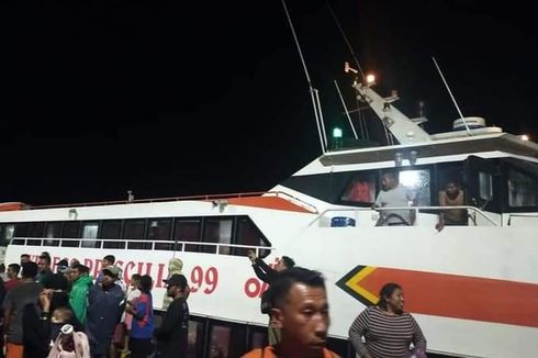Mesin Rusak, Kapal Cepat Terombang-ambing di Laut Seram, Puluhan Penumpang Panik