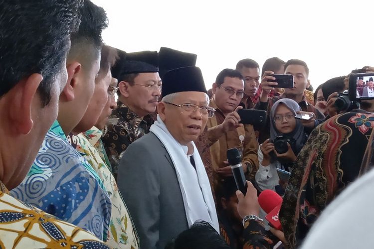 Wakil Presiden K.H Maruf Amin usai meresmikan RSU Syubbanul Wathon di Tegalrejo Kabupaten Magelang, Kamis (7/11/2019).