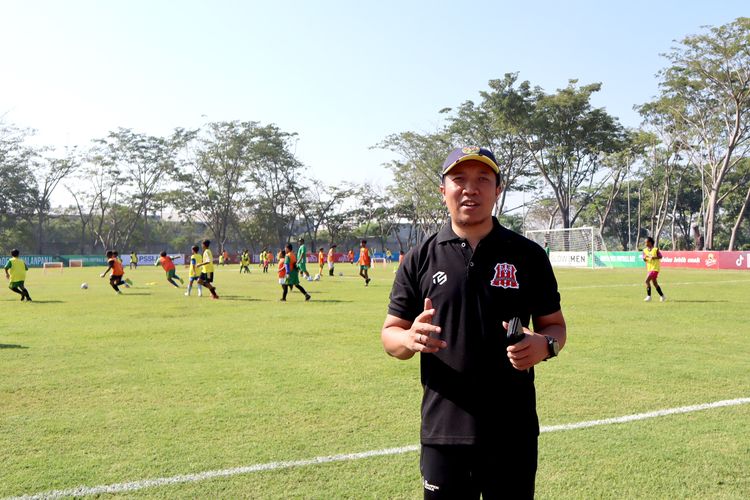 Wakil Asprov PSSI Jawa Timur, Amir Burhanuddin.