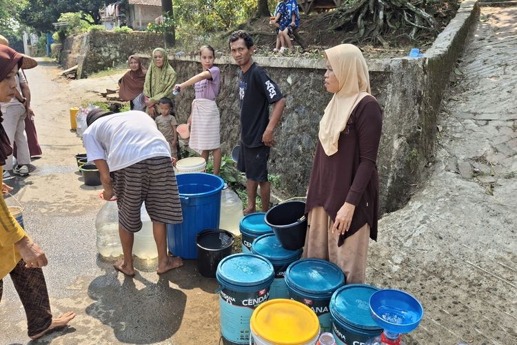 Cerita Warga di Lebak Patungan Sewa Losbak Demi Dapat Air Bersih dari Bendungan Karian