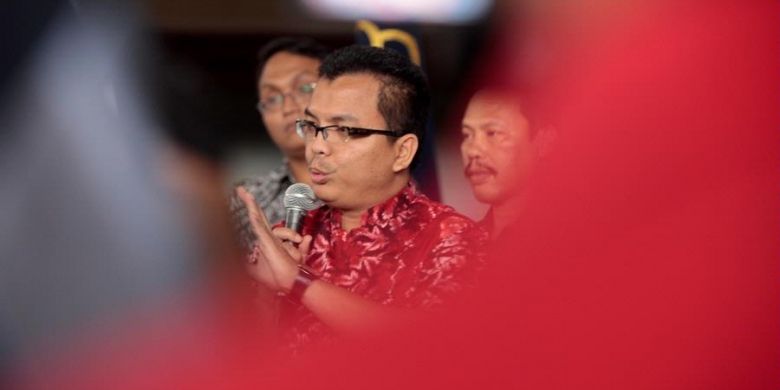 Denny Indrayana
Wakil Menteri Hukum dan Hak Asasi Manusia