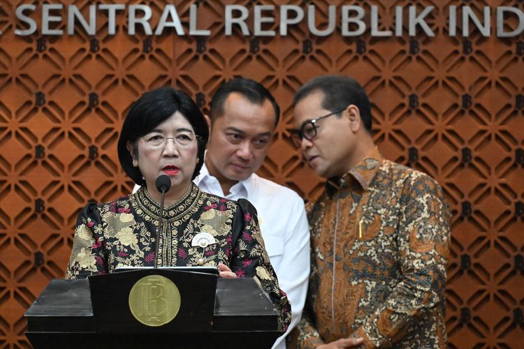 Pekerjaan Rumah Gubernur BI Baru, Memastikan Kebijakan Sampai ke Bawah
