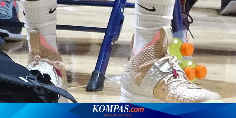Lebron 15 air yeezy 1 clearance