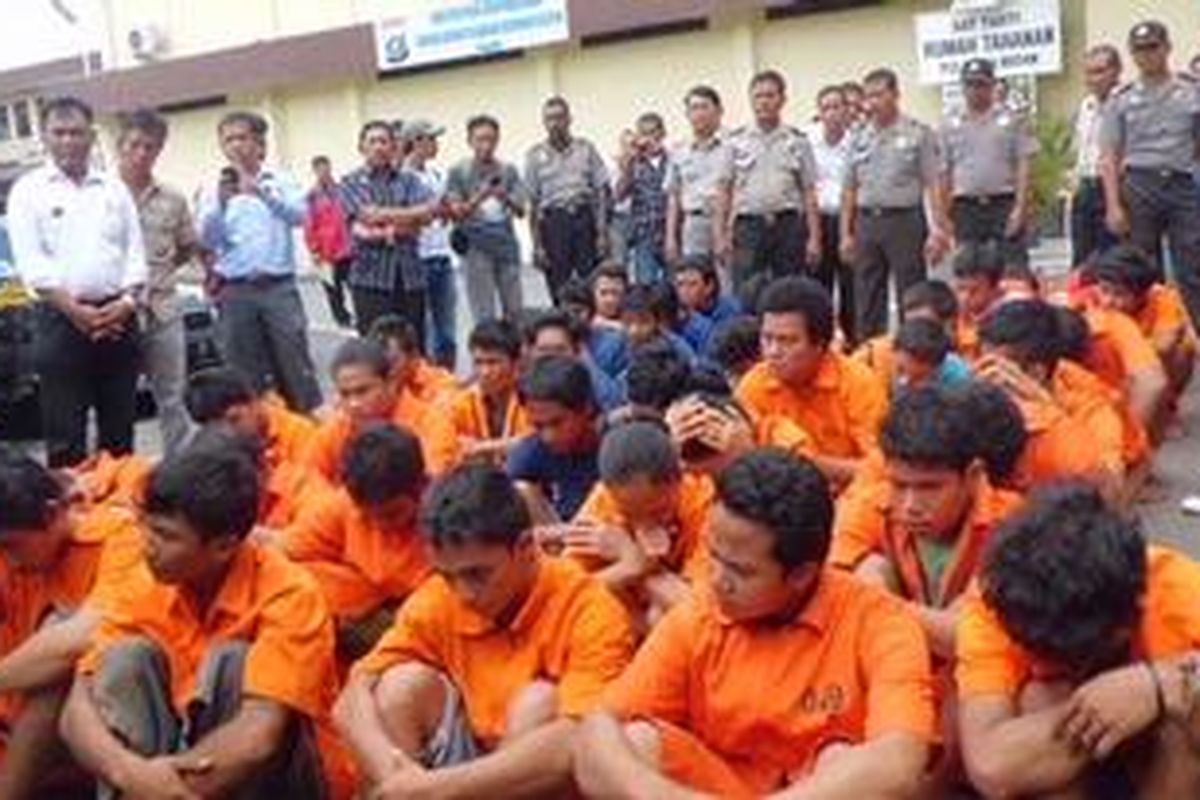 Puluhan geng motor dan pelaku curanmor di Kota Medan berhasil diringkus.