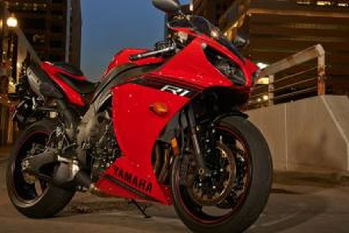 Yamaha R1 akan mendapat ubahan pada mesin dan sedikit pada tampang.