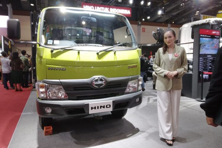 Hino ikut memeriahkan ajang Gaikindo Indonesia International Commercial Vehicle Expo (GIICOMVEC) 2024, yang digelar di Jakarta Convention Center (JCC) Senayan, 7-10 Maret 2024.