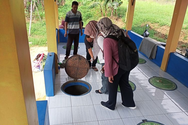 Badan Perencanaan Pembangunan Daerah (Bappeda) Jawa Barat meminta pemerintah Desa turut andil dalam upaya pembangunan sanitasi di wilayah masing-masing.