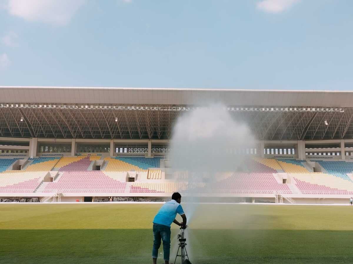 Kondisi Rumput Stadion Manahan Jadi Sorotan Jelang Piala Dunia U-17, Dispora Solo Tunggu Hibah Mesin dari Kemenpora