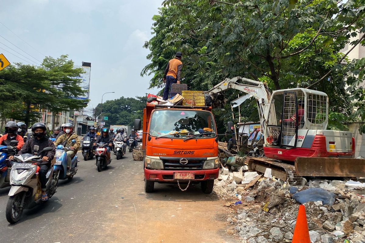 Wali Kota Depok Bakal Tanam Pohon di TPS Jalan Raya Bogor yang Dibongkar