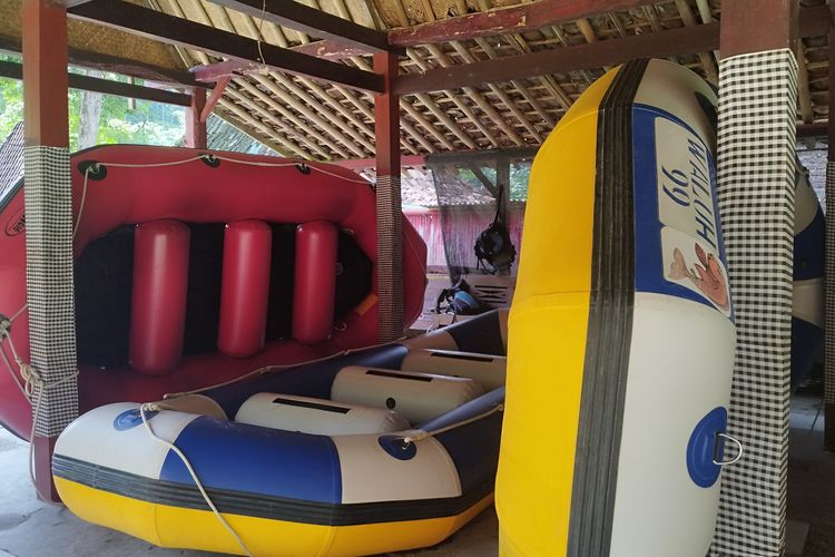 Perahu di Paradise Rafting Sungai Elo Magelang