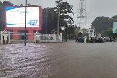 Banjir Landa Makassar, Wali Kota Imbau Warga Tetap di Rumah, Gubernur Sulsel Minta Dinsos Bangun Dapur Umum