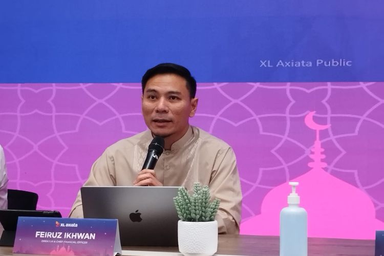 Direktur Keuangan PT XL Axiata Tbk Feiruz Ikhwan