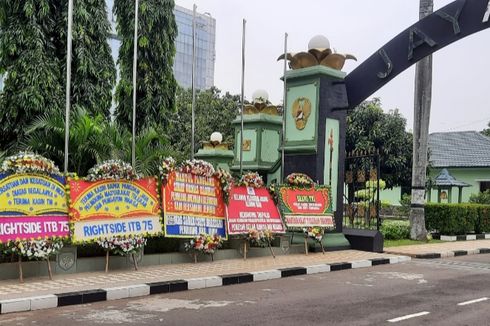 Ketika Penurunan Spanduk Rizieq Berbuah Dukungan, Karangan Bunga Penuhi Kodam dan Polda Metro Jaya...