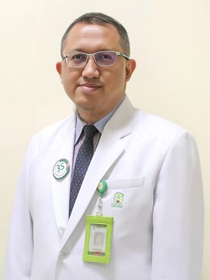 dr. Arifin K. Kashmir, SpA.,Mkes., Sp2 Gastroenterologi Anak, anggota Ikatan Alumni Fakultas Kedokteran Universitas Indonesia (ILUNI FKUI) yang menjadi relawan di RSUD Aceh Tamiang sejak 27 Desember 2025.