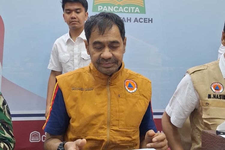 Gubernur Aceh Muzakir Manaf atau yang akrab disapa Mualem memperpanjang status tanggap darurat di Aceh hingga 25 Desember 2025.