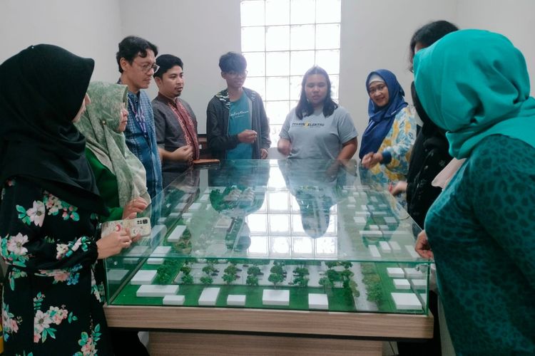 Inovasi Maket Model Pilar Al Quran karya tim dosen dan mahasiswa UBL melalui program Kedaireka Kemendikbudristek.
