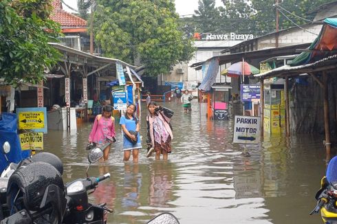 Warga: Kami Sudah Surati KAI Soal Banjir di Depan Stasiun Rawa Buaya, tapi Belum Direspons