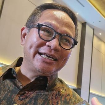 Wakil Menteri BUMN I Kartika Wirjoatmodjo saat ditemui setelah acara Penandatanganan Penyelesaian Transaksi Investasi antara PT Hutama Karya dengan INA di Menara Danareksa, Jakarta, Kamis (13/7/2023).
