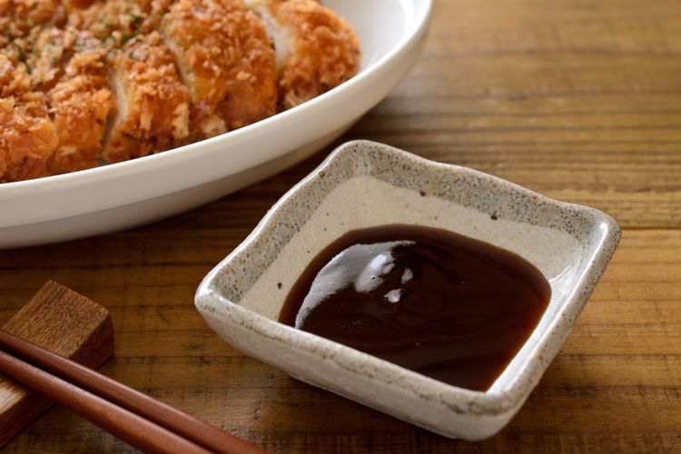 Kecap inggris biasa digunakan pada chinese food, membuat masakan bercita rasa gurih dan lezat.