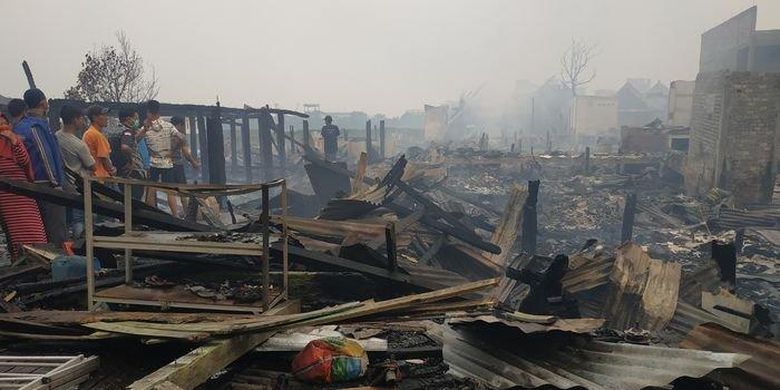 80 Kepala Keluarga di Kecamatan Gandus Palembang Kehilangan Rumah Akibat Kebakaran Selasa 