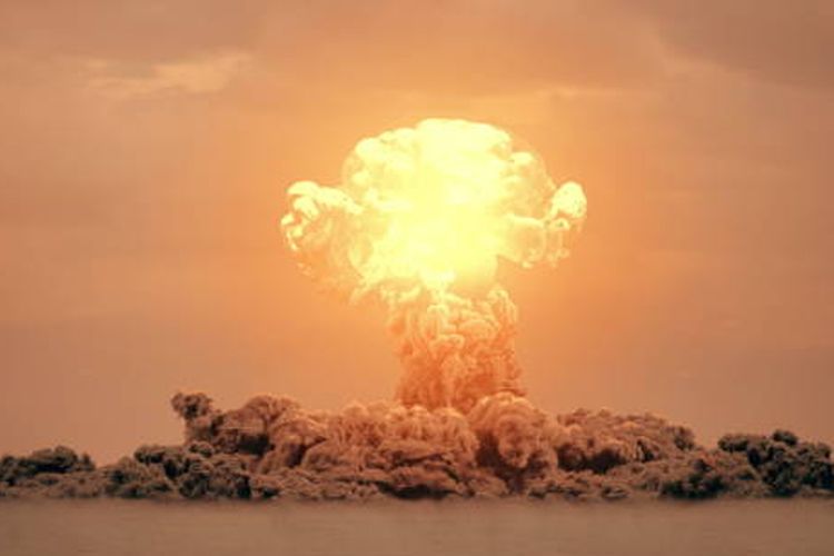 ilustrasi ledakan nuklir, senjata paling mematikan di dunia.