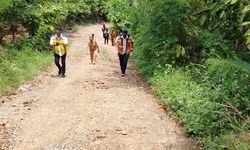 Jalan Daerah Rusak Parah, Saatnya Indonesia Belajar dari Malaysia
