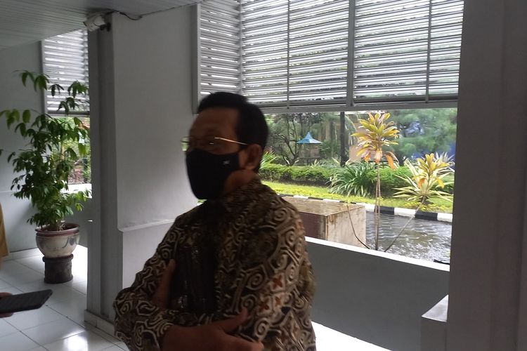 Gubernur DIY Sri Sultan saat ditemui di Kompleks Kepatihan, Kota Yogyakarta, Senin (18/4/2022)
