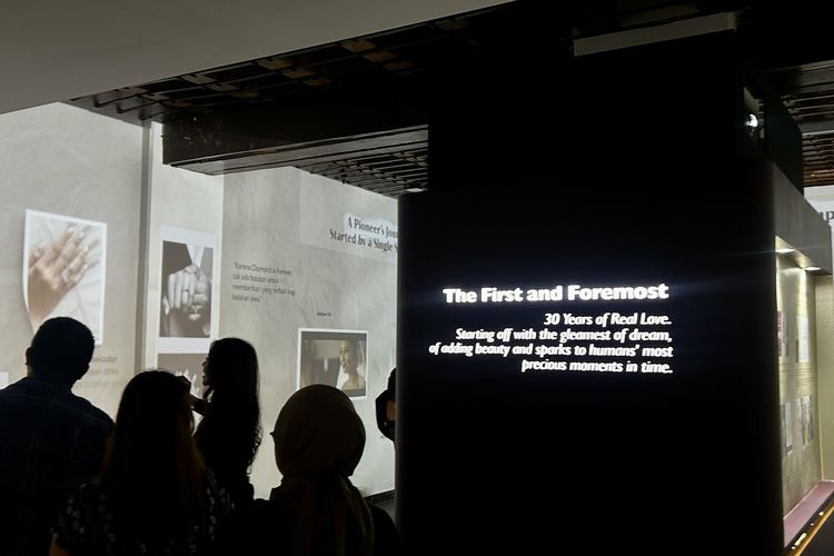 Pameran imersif 30 Years of Love Frank & co., di Gedung A.A. Maramis, Jakarta Pusat, Kamis (23/4/2026).