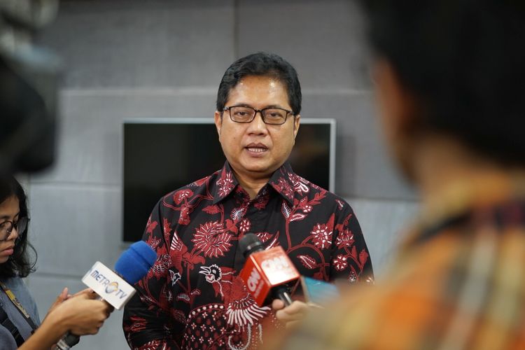 Wakil Ketua Umum Partai Amanat Nasional (PAN) Viva Yoga Mauladi saat ditemui di Kompleks Parlemen, Senayan, Jakarta, Senin (13/5/2019). 