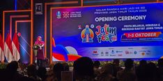 Khofifah Luncurkan Logo Hari Jadi ke-80 Jawa Timur di Jatim Fest 2025, Gelaran yang Mampu Akselerasi Pertumbuhan Ekonomi 