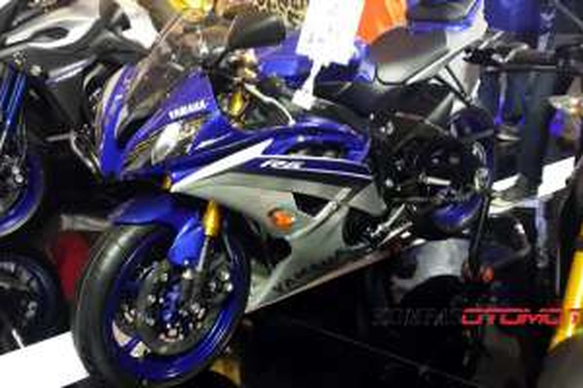 Yamaha R6 tersedia lagi, ada promo menarik selama IIMS 2016.