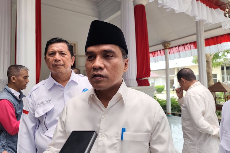 Bupati Bangkalan, Lukman Hakim 