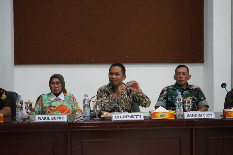 Bupati Lumajang Thoriqul Haq