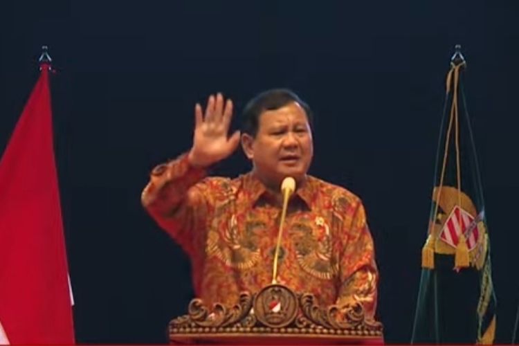 Menteri Pertahanan Prabowo Subianto di acara Silaturahmi Nasional Persatuan Purnawirawan TNI AD (PPAD) Tahun 2022, di Sentul International Convention Center di Bogor, Jumat (5/8/2022).