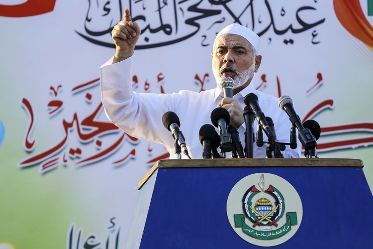 Pemimpin Hamas Ismail Haniya memberikan pidato di Gaza City, Selasa (21/8/2018).