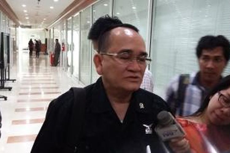 Anggota Komisi III DPR dari Fraksi Partai Demokrat Ruhut Sitompul, saat ditemui di Gedung DPR Senayan, Jakarta, Senin (21/9/2015).