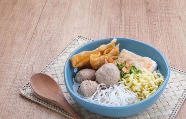Resep Bakso Malang Kuah Tulang Sapi, Lengkap dengan Mi Kuning dan Tahu