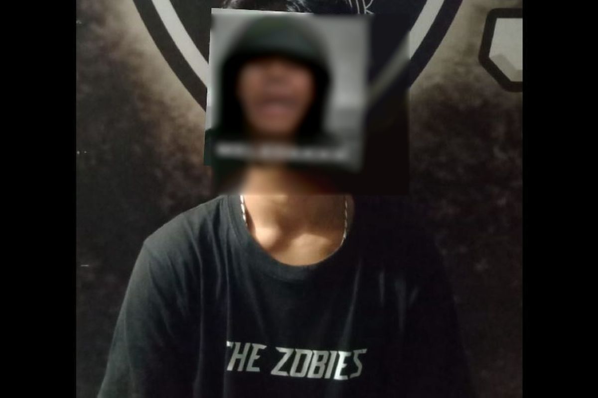 Unit Resmob Satreskrim Polres Palopo, menangkap EP (17) warga Jalan Y Tando, Kelurahan Pattene, Kota Palopo, Sulawesi Selatan, Senin (27/5/2024) yang merupakan pelaku tindak kekerasan terhadap korban bernama Yulias Andi dan Resky Andi Farel yang terjadi pada Minggu (26/5/2024) sekitar pukul 03.30 WITA di jalan dr Ratulangi