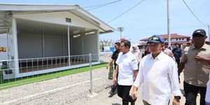 Ketua Satuan Tugas (Satgas) Percepatan Rehabilitasi dan Rekonstruksi (PRR) Pascabencana Sumatera Muhammad Tito Karnavian.










