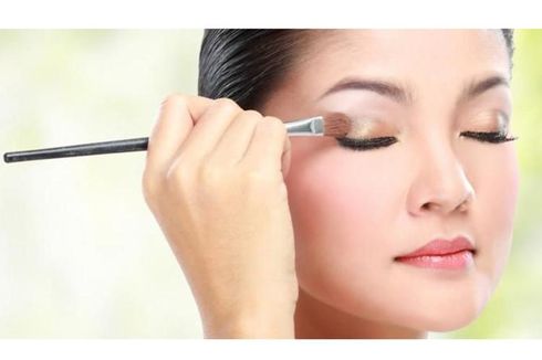 Ingin Wajah Flawless seperti Tanpa Makeup? Simak Dulu 4 Tip Berikut