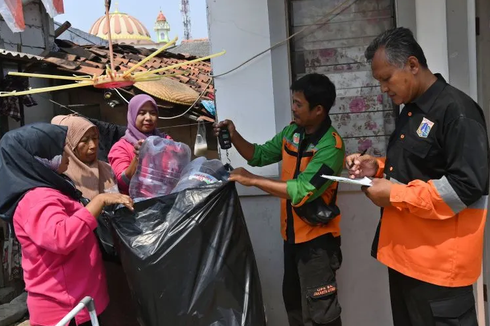 Mengenal Cara Kerja Bank Sampah di DKI Jakarta: Mengubah Limbah Rumah Tangga Jadi Rupiah