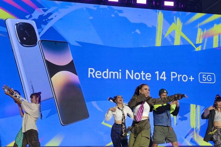 Xiaomi Indonesia meluncurkan smartphone kelas menengah, Redmi Note 14 Pro+, di Jakarta, Jumat (24/1/2024). Harga Redmi Note 14 Pro+ dibanderol Rp 5,5 juta (8/256GB) hingga Rp 6 juta (12/512GB).