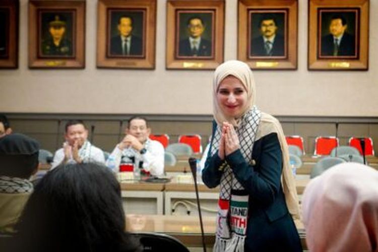 Dokter asal Palestina dr. Reema Balousha, salah satu penerima beasiswa untuk melanjutkan pendidikan spesialis dari Universitas Brawijaya Malang.